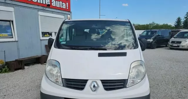 RENAULT Trafic 