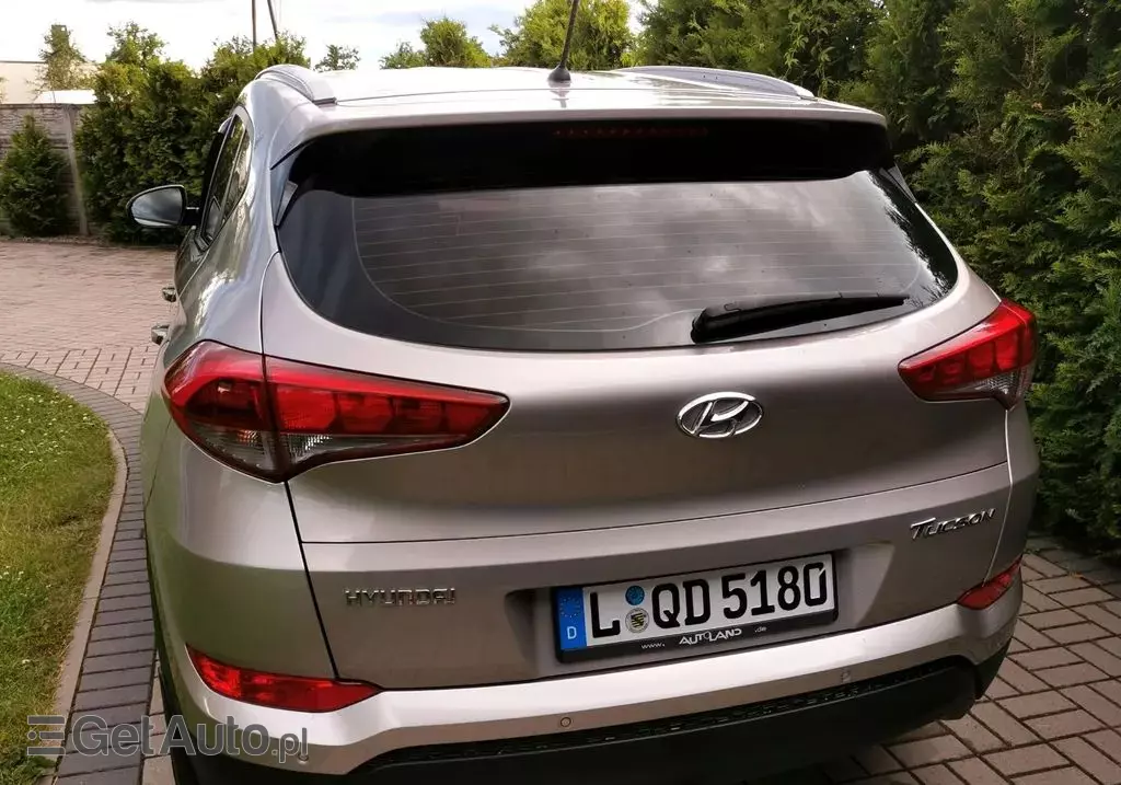 HYUNDAI Tucson 