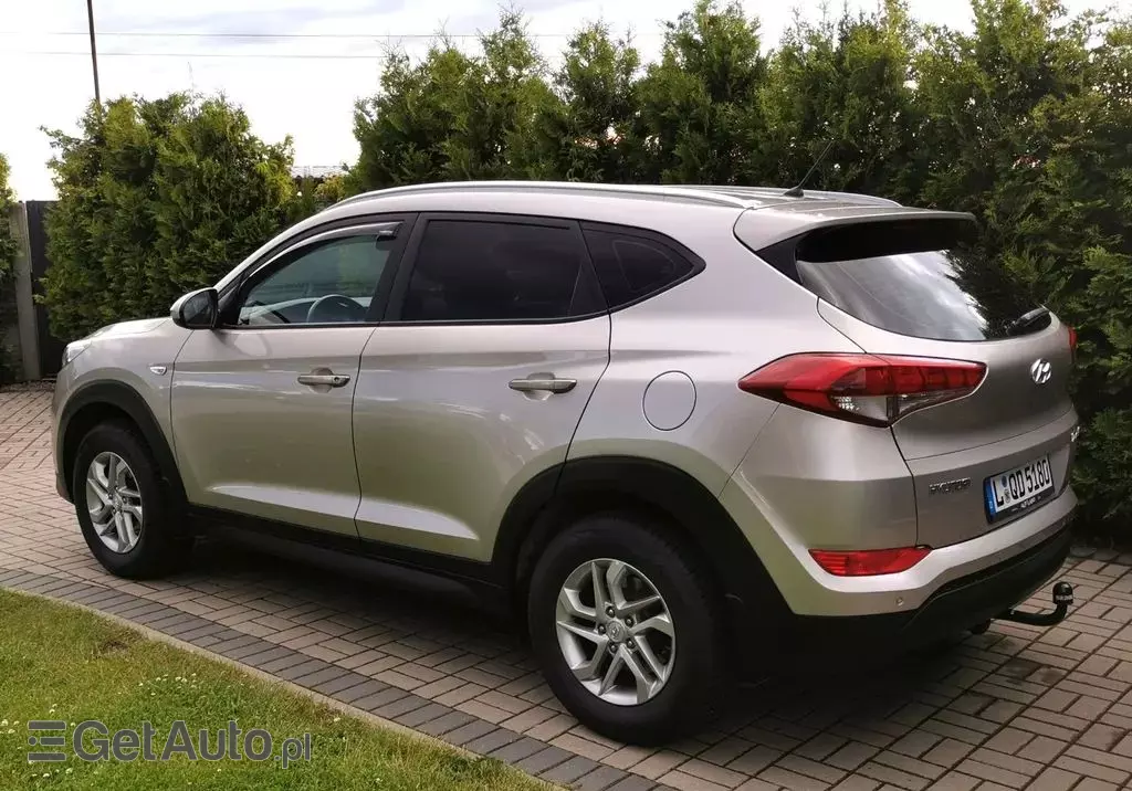 HYUNDAI Tucson 