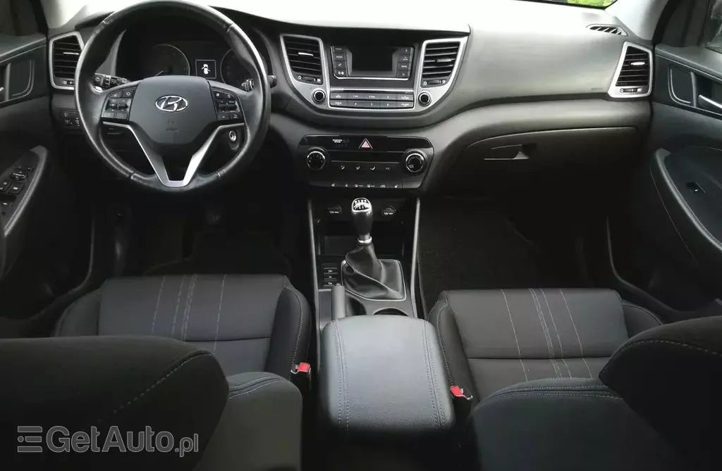 HYUNDAI Tucson 