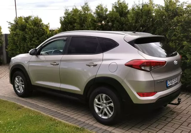 HYUNDAI Tucson 