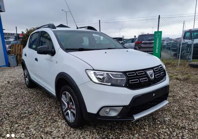 DACIA Sandero Stepway TCe 90 (S&S) Celebration