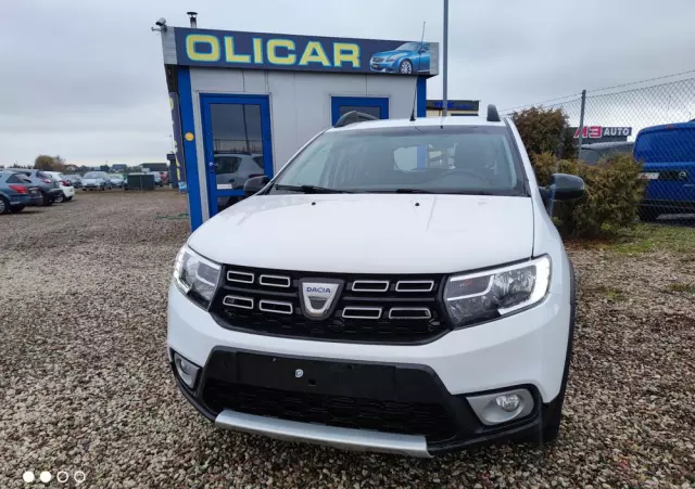 DACIA Sandero Stepway TCe 90 (S&S) Celebration
