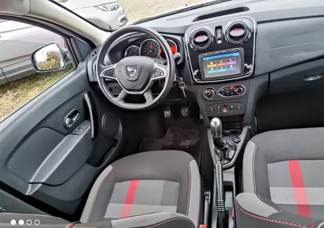 DACIA Sandero Stepway TCe 90 (S&S) Celebration
