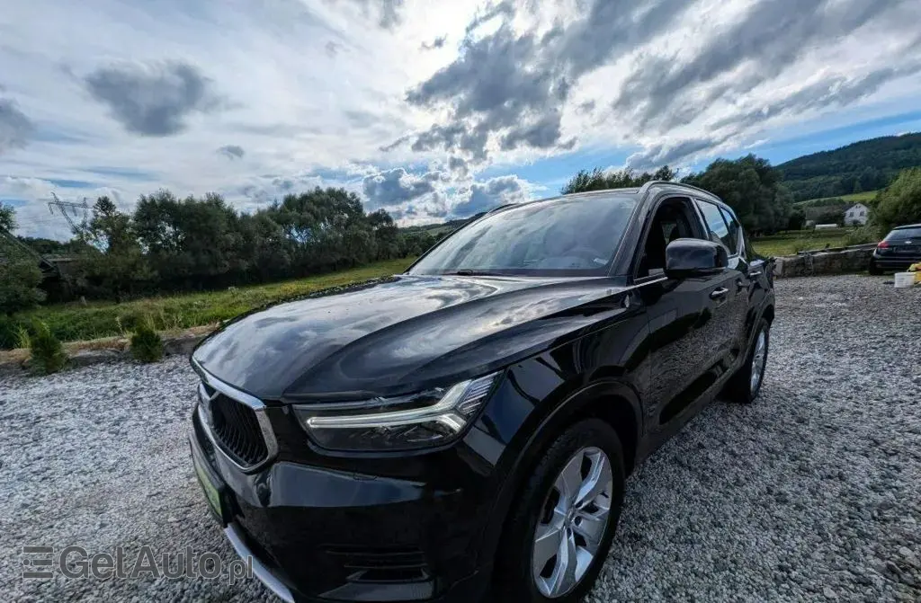 VOLVO Xc 40 