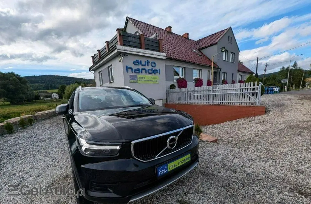 VOLVO Xc 40 