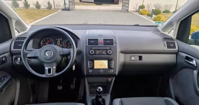 VOLKSWAGEN Touran 2.0 TDI DPF Comfortline