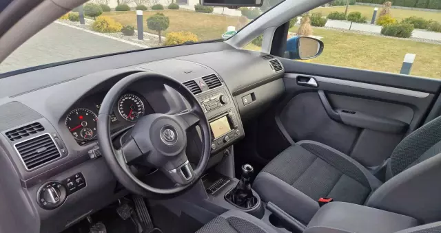 VOLKSWAGEN Touran 2.0 TDI DPF Comfortline