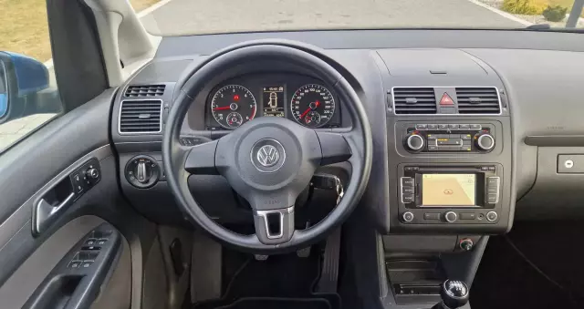 VOLKSWAGEN Touran 2.0 TDI DPF Comfortline