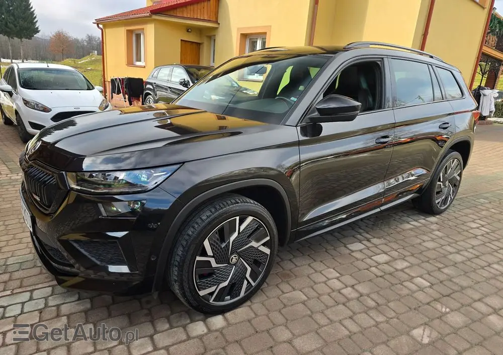 SKODA Kodiaq 2.0 TSI 4x4 RS DSG