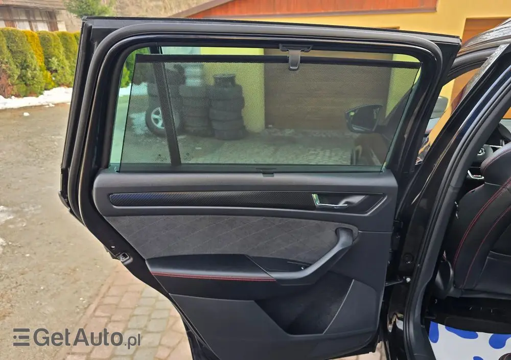 SKODA Kodiaq 2.0 TSI 4x4 RS DSG