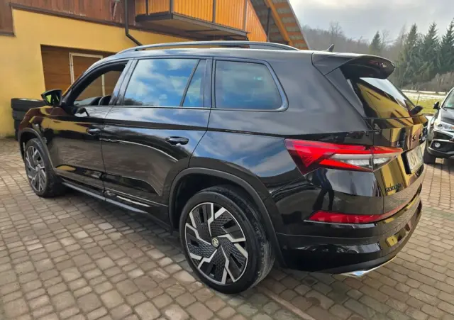 SKODA Kodiaq 2.0 TSI 4x4 RS DSG