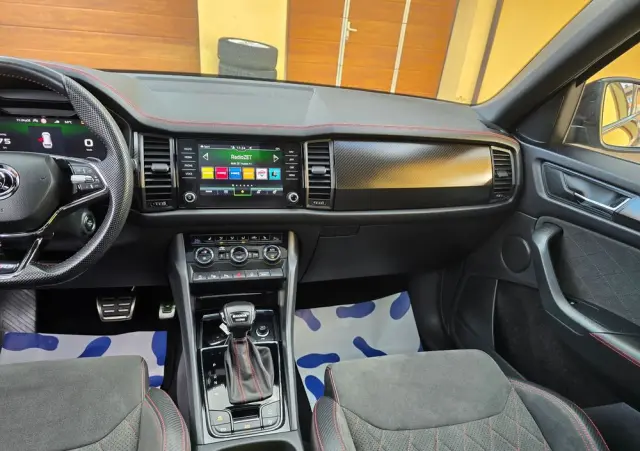 SKODA Kodiaq 2.0 TSI 4x4 RS DSG