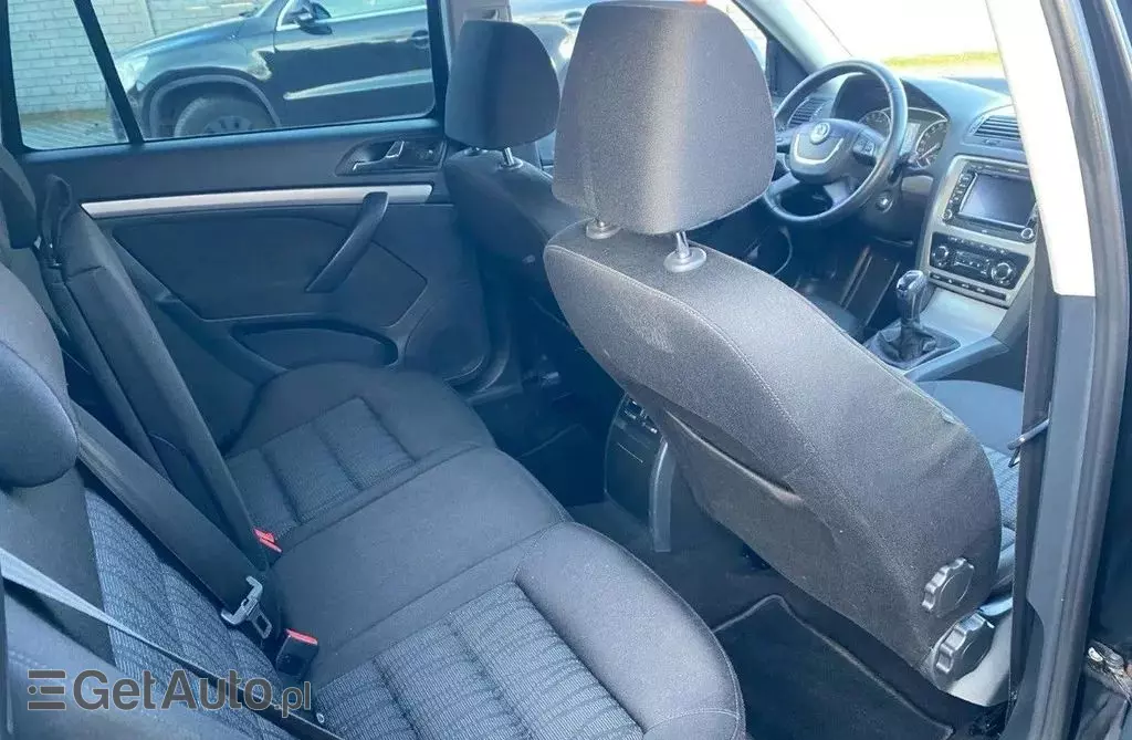 SKODA Octavia 