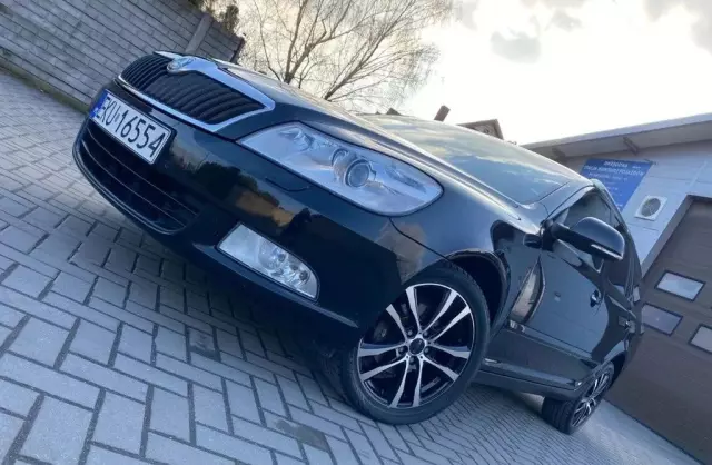 SKODA Octavia 