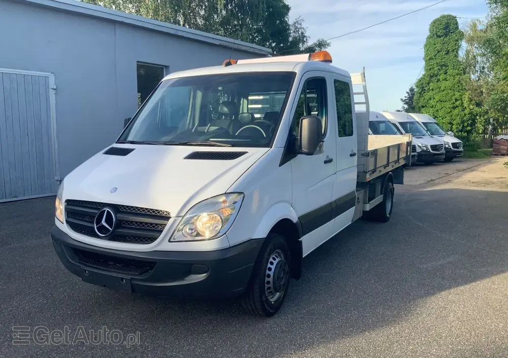 MERCEDES-BENZ SPRINTER 516 CDI 