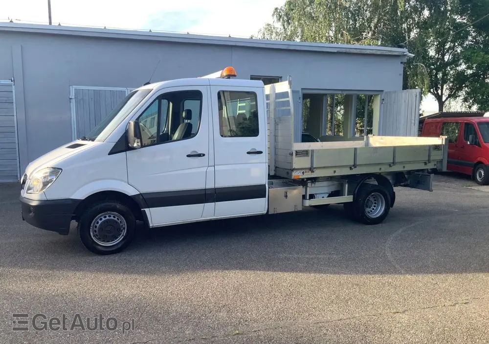 MERCEDES-BENZ SPRINTER 516 CDI 