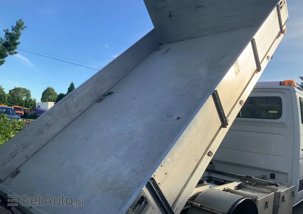 MERCEDES-BENZ SPRINTER 516 CDI 