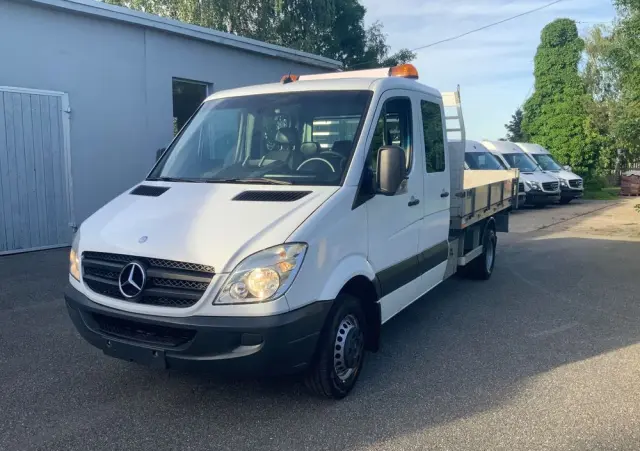MERCEDES-BENZ SPRINTER 516 CDI 