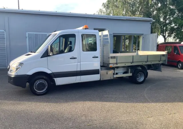 MERCEDES-BENZ SPRINTER 516 CDI 
