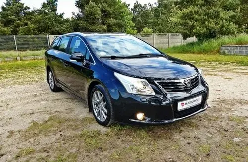 TOYOTA Avensis 