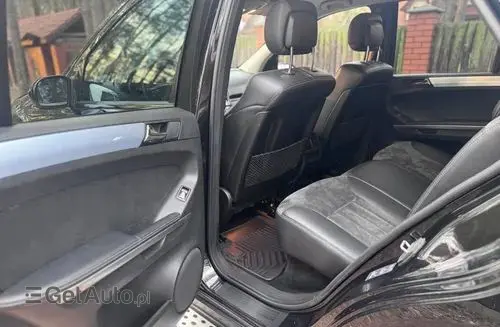 MERCEDES-BENZ ML 