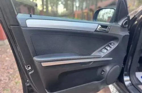 MERCEDES-BENZ ML 