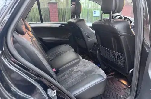 MERCEDES-BENZ ML 