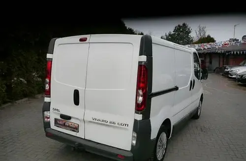 OPEL Vivaro 
