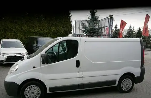 OPEL Vivaro 