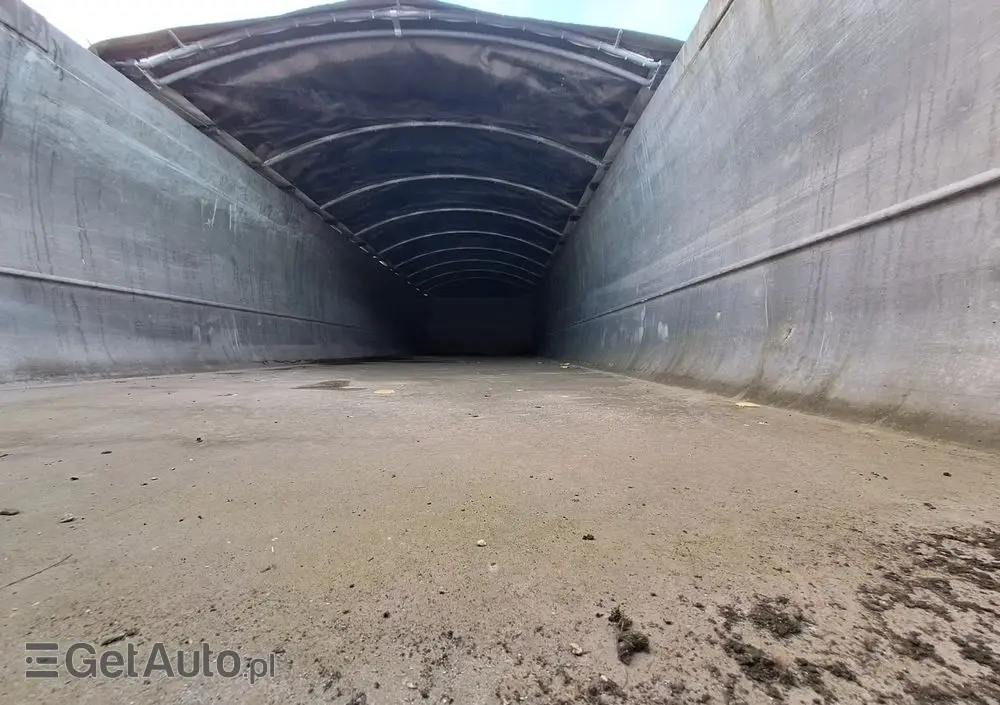 BENALU 28m3 / 2013 / 2 osie podnoszone / Import Francja 