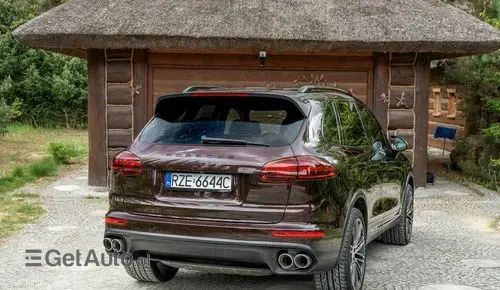 PORSCHE Cayenne 