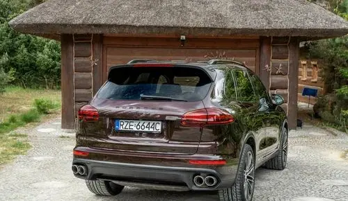 PORSCHE Cayenne 