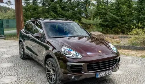 PORSCHE Cayenne 