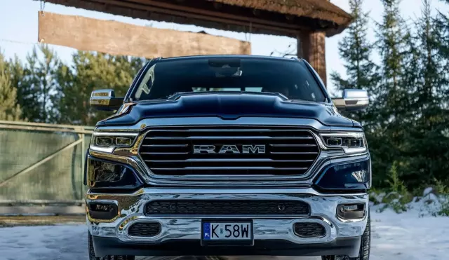 DODGE RAM 