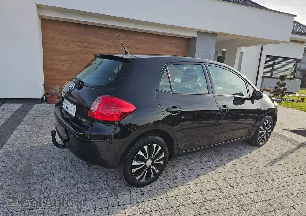 TOYOTA Auris 1.33 VVT-i Life