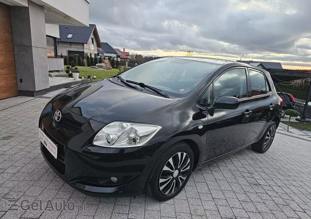 TOYOTA Auris 1.33 VVT-i Life