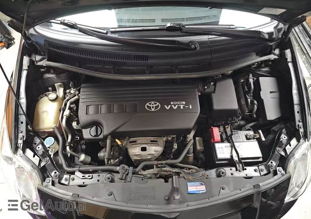 TOYOTA Auris 1.33 VVT-i Life