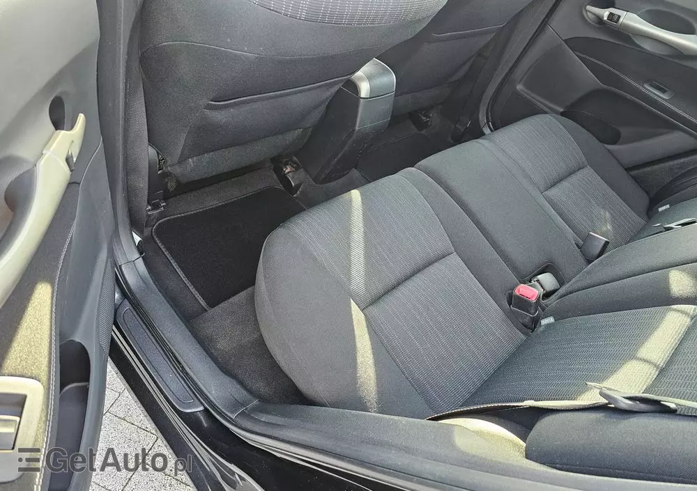 TOYOTA Auris 1.33 VVT-i Life