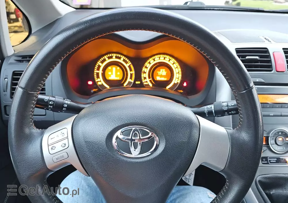 TOYOTA Auris 1.33 VVT-i Life