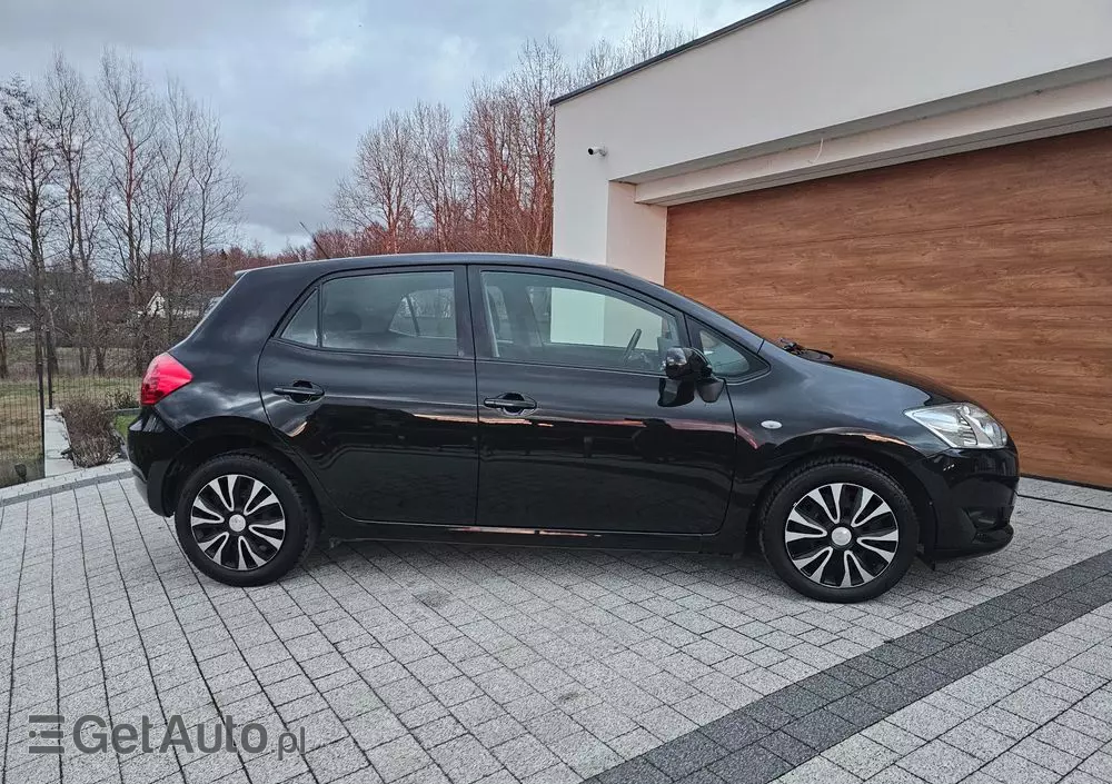 TOYOTA Auris 1.33 VVT-i Life