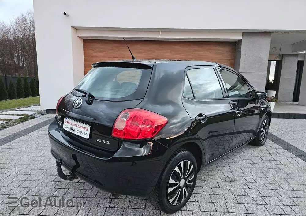 TOYOTA Auris 1.33 VVT-i Life