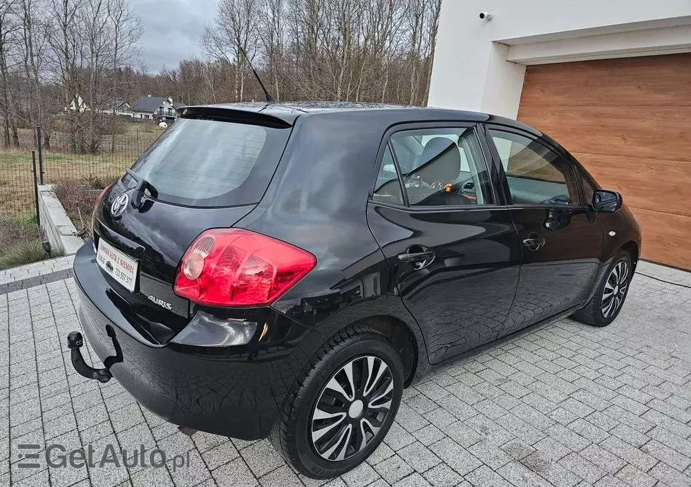 TOYOTA Auris 1.33 VVT-i Life
