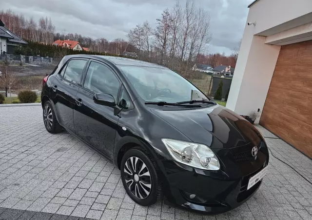 TOYOTA Auris 1.33 VVT-i Life