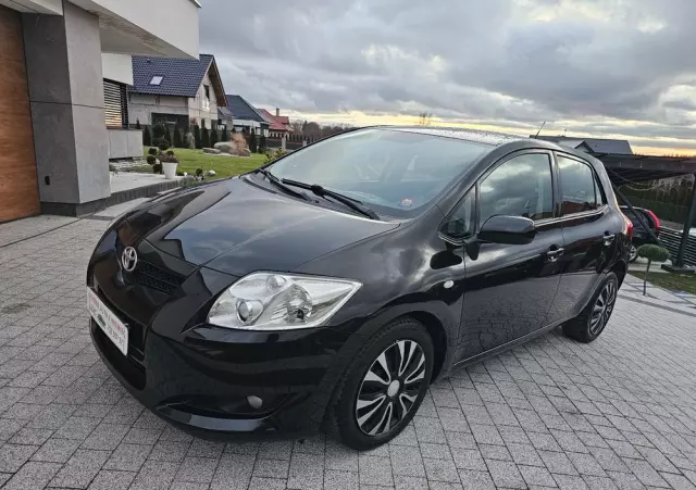 TOYOTA Auris 1.33 VVT-i Life