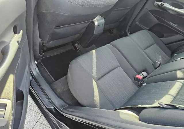 TOYOTA Auris 1.33 VVT-i Life