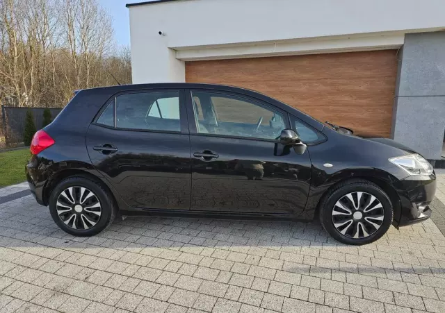 TOYOTA Auris 1.33 VVT-i Life