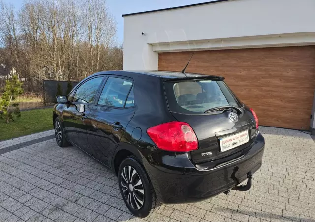 TOYOTA Auris 1.33 VVT-i Life