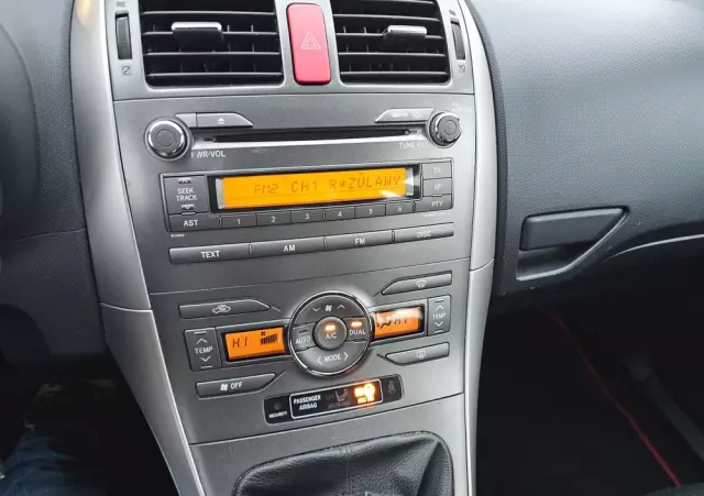 TOYOTA Auris 1.33 VVT-i Life