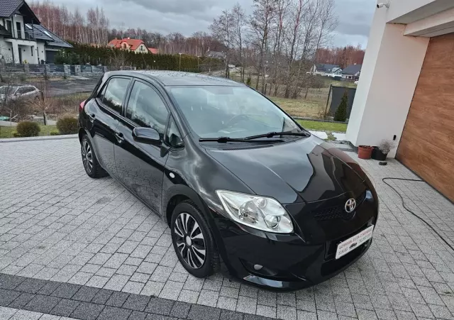 TOYOTA Auris 1.33 VVT-i Life